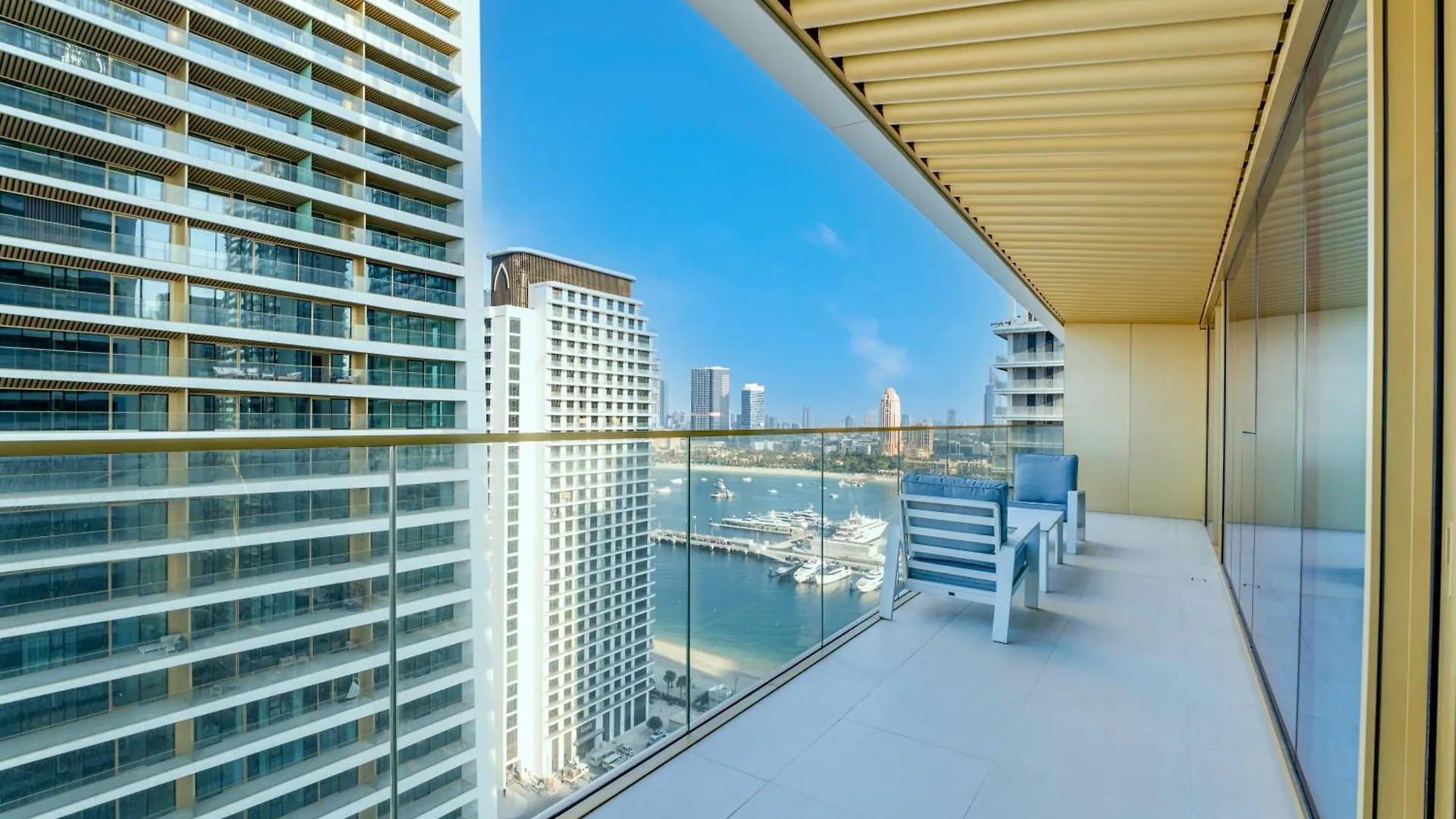 Apartment Exclusive Beachfront 2 Bed With Pool & Palm View Dubai